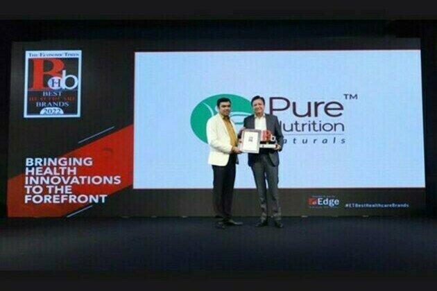 Pure Nutrition bags "The Economic Times Best Healthcare Brand Award 2022"
