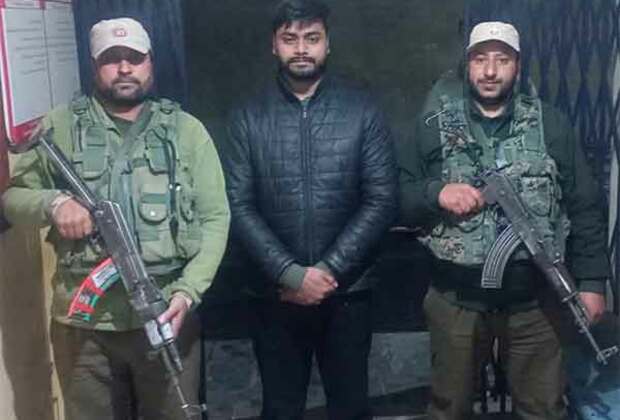 Srinagar police arrests drug dealer of New Delhi in drug peddling case