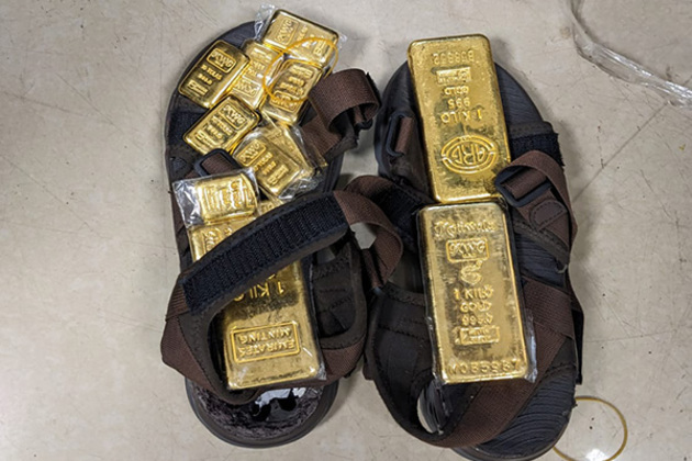 DRI Mumbai seizes gold worth Rs 3.86 crore hidden in slippers, arrests Chad National
