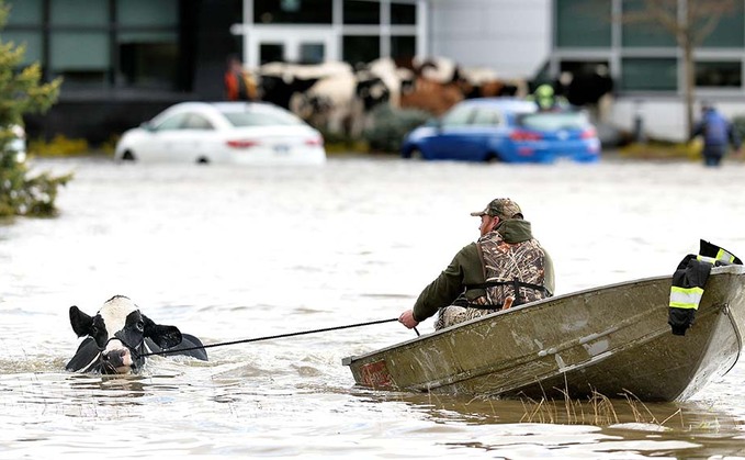 British Colombia hit by floods