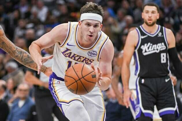 Austin Reaves' career-best 51 points boost Lakers past Kings