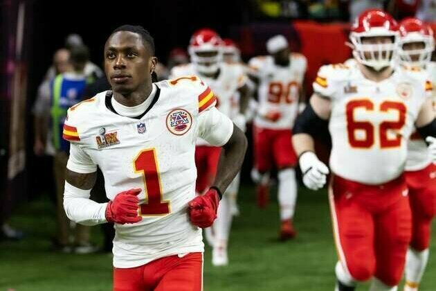 Chiefs WRs Xavier Worthy, Jalen Royals practice in limited capacity Wednesday
