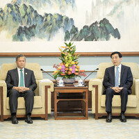 CHINA-BEIJING-WANG HUNING-CAMBODIAN PM-MEETING (CN)