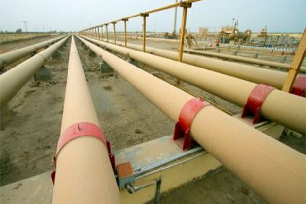 Oil refineries in Pakistan warn govt of looming shutdown of their operations due to rising stock of furnace oil