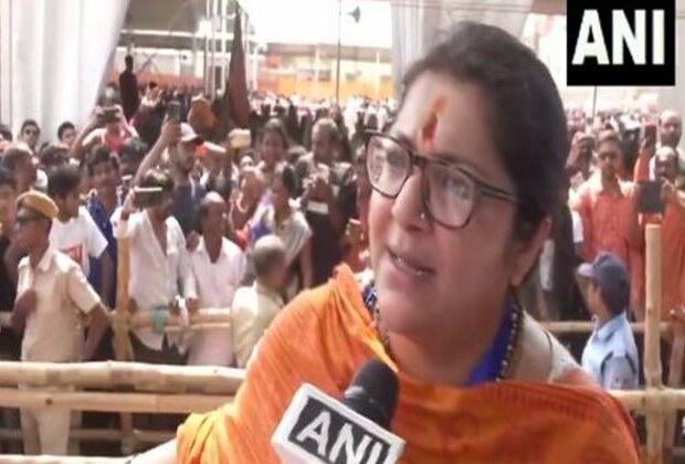 "Fight not against 'Didi Number One' but against corruption" says BJP's Locket Chatterjee