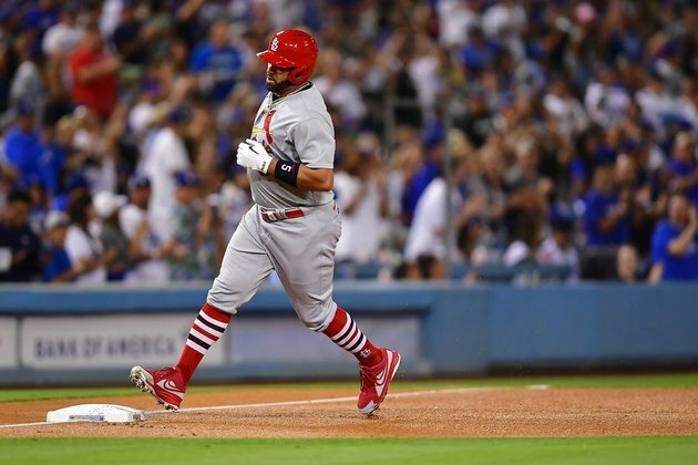 MLB roundup: Albert Pujols socks homers 699, 700