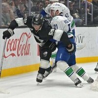 Kings move into wild-card position with win over Canucks