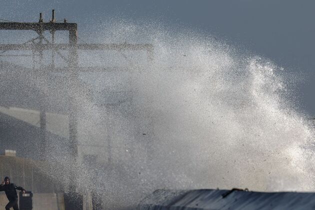 Thunderstorms and flash flooding to hit Scotland as yellow weather warning issued