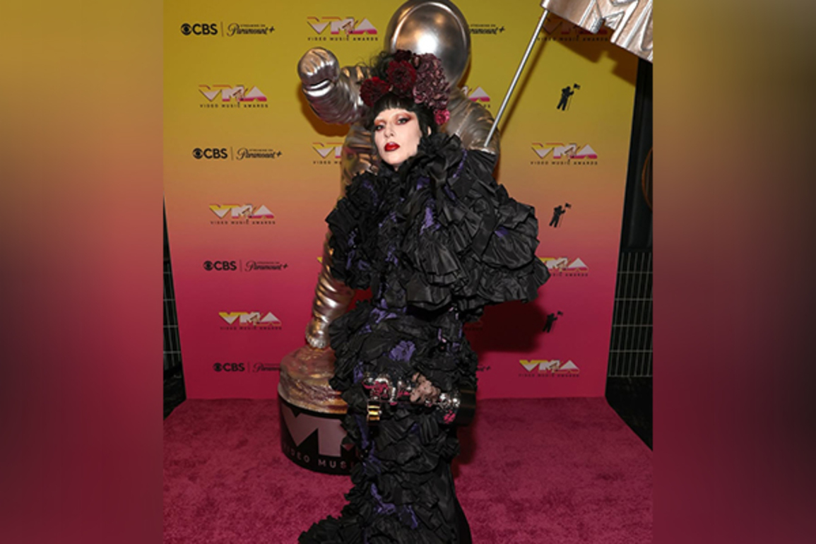 MTV Video Music Awards: Lady Gaga wins Artist of The Year, delivers inspiring speech
