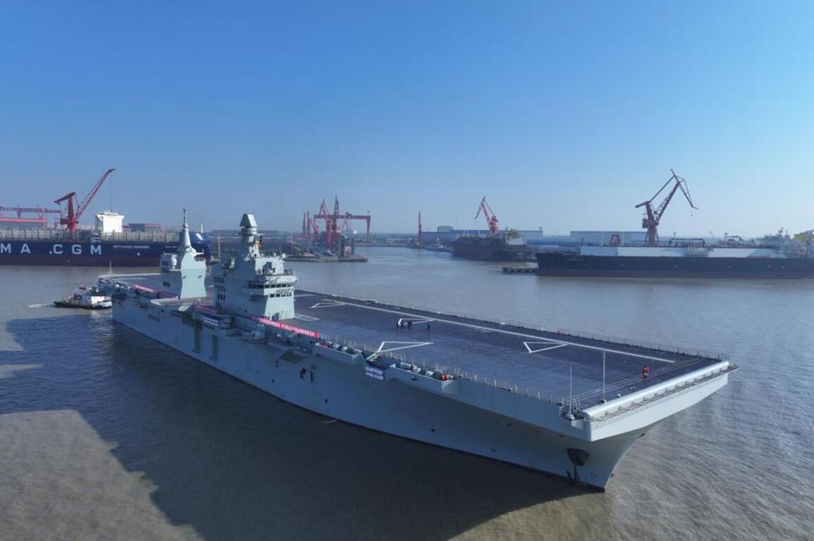 Chinese PLA Navy's first Type 076 amphibious assault ship "Sichuan" launches first sea trial