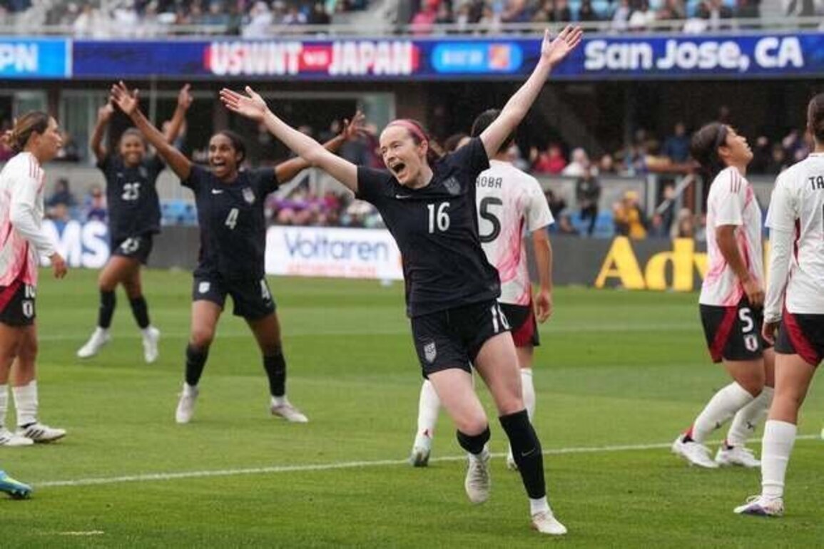 Rose Lavelle records goal, assist in USWNT's victory over Japan