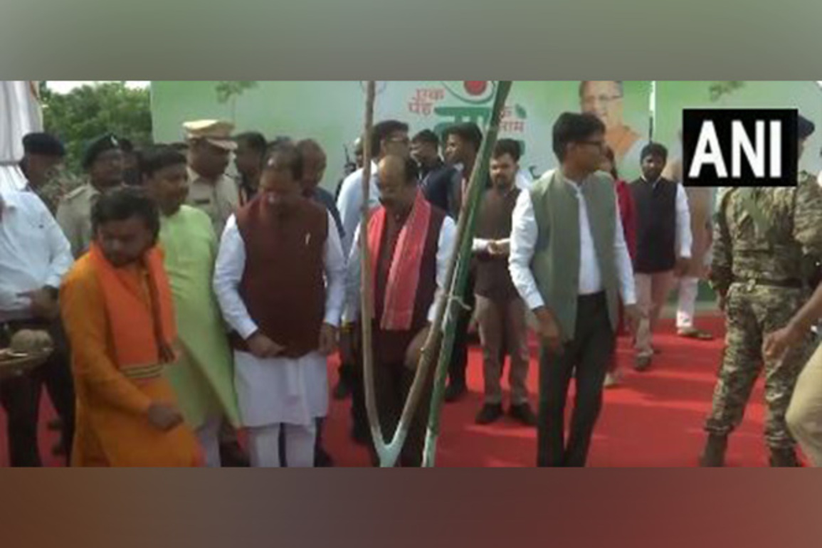 Chhattisgarh CM Vishnu Deo Sai, Assembly Speaker Raman Singh join 'Ek Ped Maa Ke Naam 2.0' plantation drive