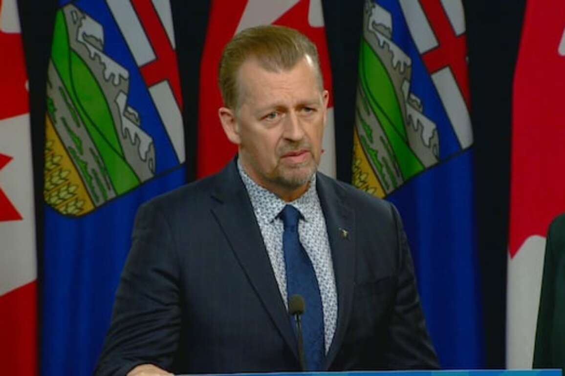 Alberta plans to create independent police agency as alternative option to RCMP