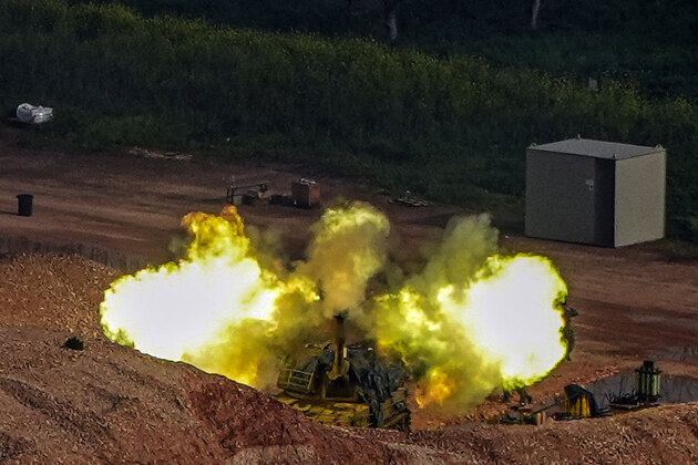 Zelenskyy claims Russia took satellite images of US air bases in Gulf before Iranian attack; questions easing sanctions