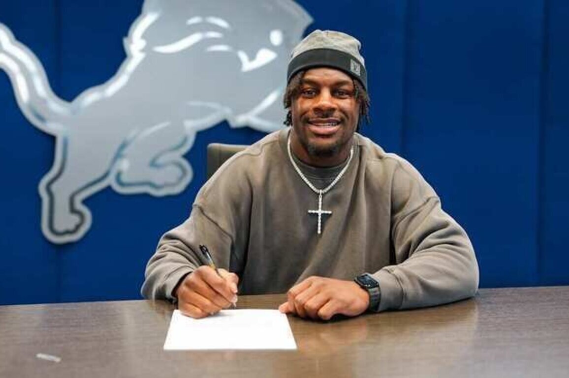 Clark excited to play for DC Sheppard after signing with Lions
