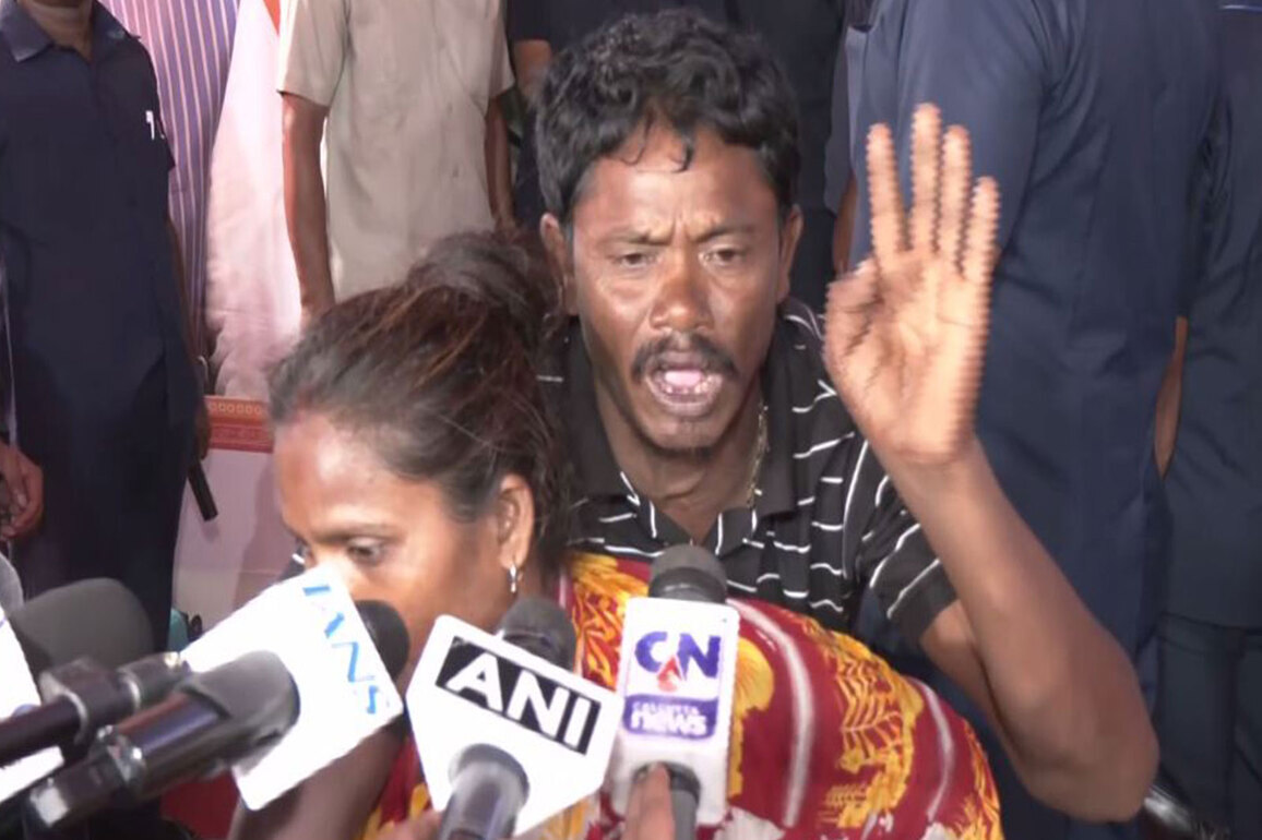 West Bengal: Woman carries husband on back to attend Suvendu Adhikari's public grievance meeting in Kolkata