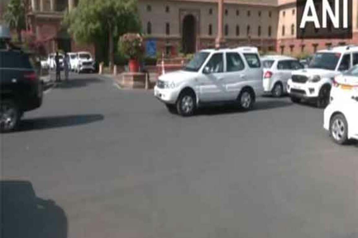 Home Minister Amit Shah, EAM Jaishankar brief President Murmu over Pahalgam terror attack