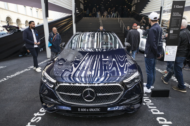 Economic Watch: Europe's auto industry divided over EV transition