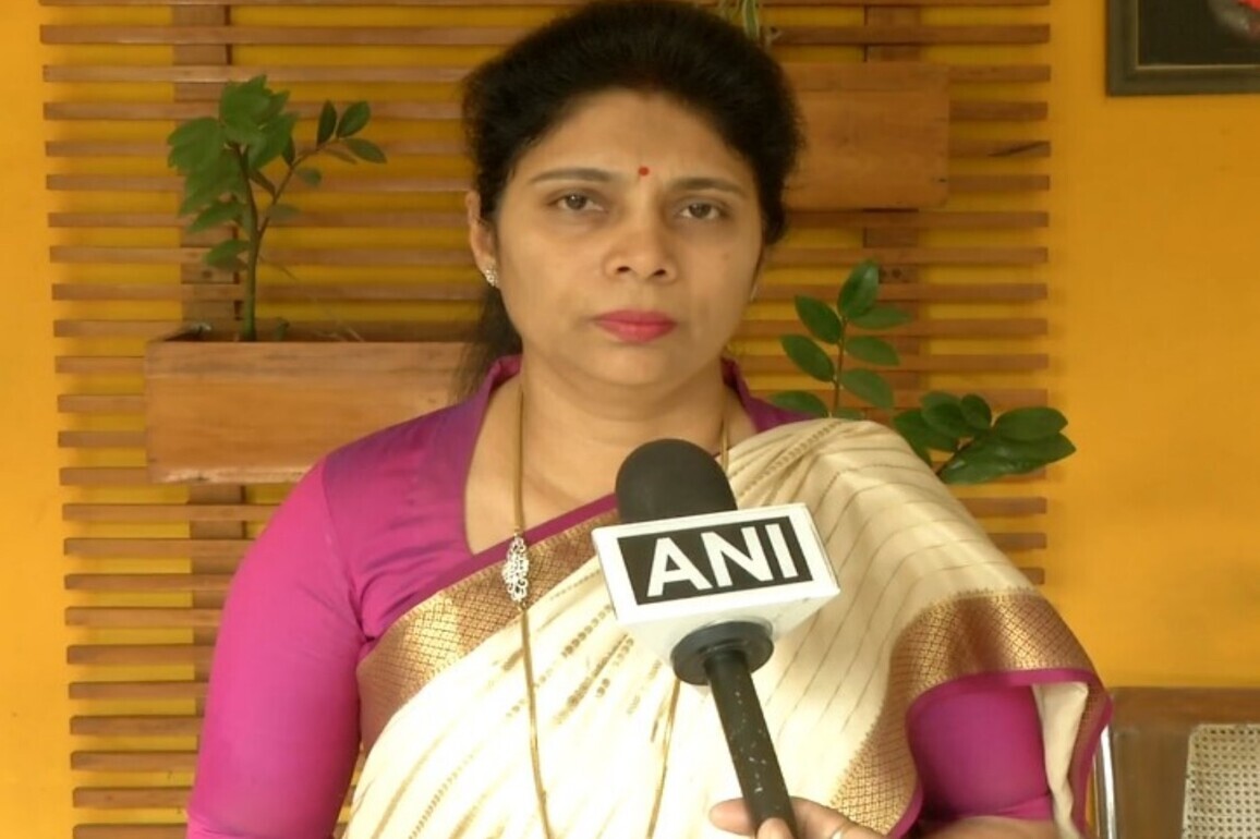 "Idle mind is devil's workshop": BJP leader Sudha Halkai hits back at Priyank Kharge over RSS remark