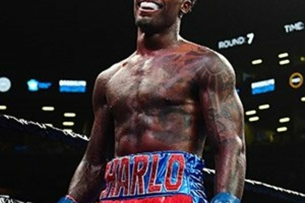 Charlo stops Hogan to retain WBC middleweight title