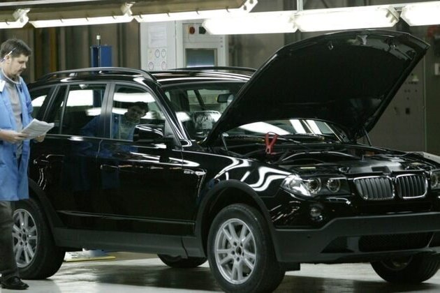 Bootleg BMWs: How Luxury Cars Are Built From Leftover Parts In Russia