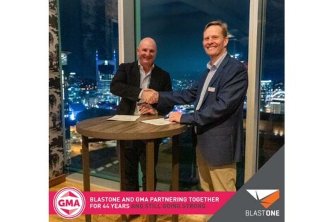 BlastOne International and GMA Garnet sign Landmark North American Distribution Agreement