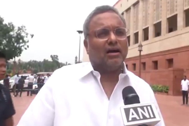 "Unsure whether it's order or just observation": Congress MP Karti Chidambaram after SC pulls up Rahul Gandhi