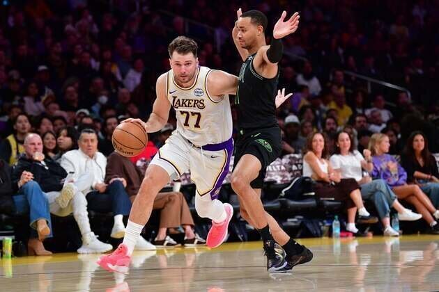 Luka Doncic helps Lakers beat Pelicans for seventh straight win
