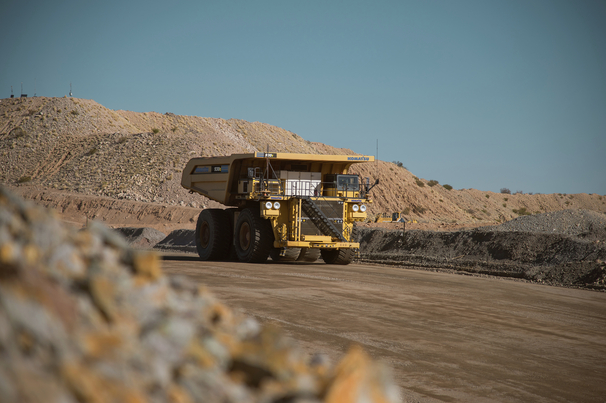 An autonomous Komatsu truck navigating using digital lidar