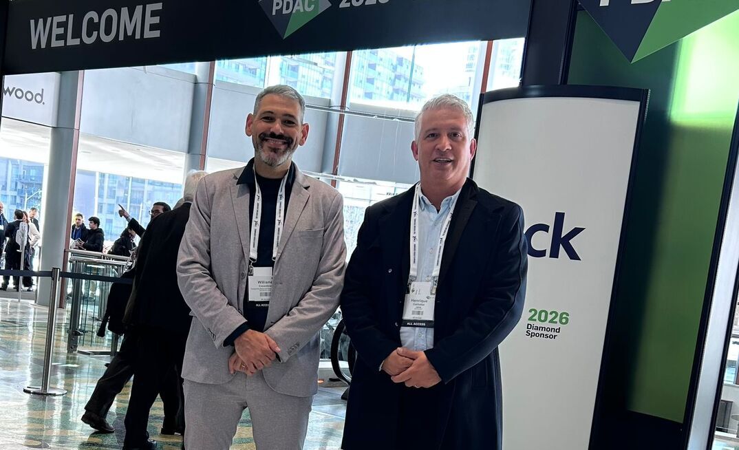 O gerente de Geologia Básica e Aplicada, Williame Cocentino, acompanhou o presidente presidente da CBPM, Henrique Carballal à PDAC 2026