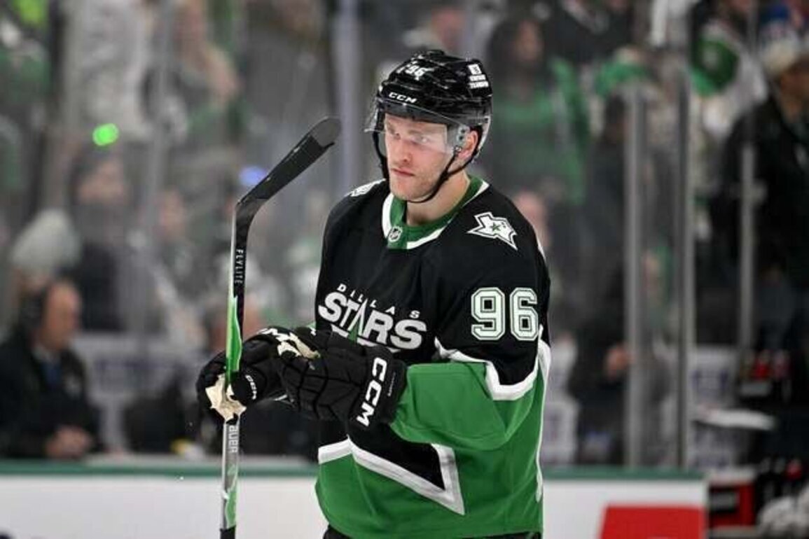 Stars' Mikko Rantanen fined $5K for cross-checking