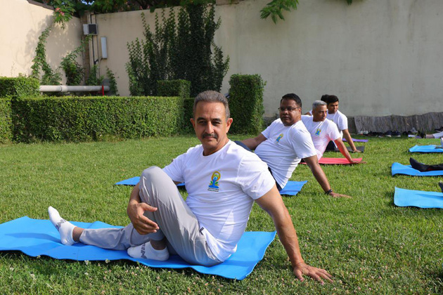 Tajikistan: MoS Kirti Vardhan Singh participates in yoga session in Dushanbe