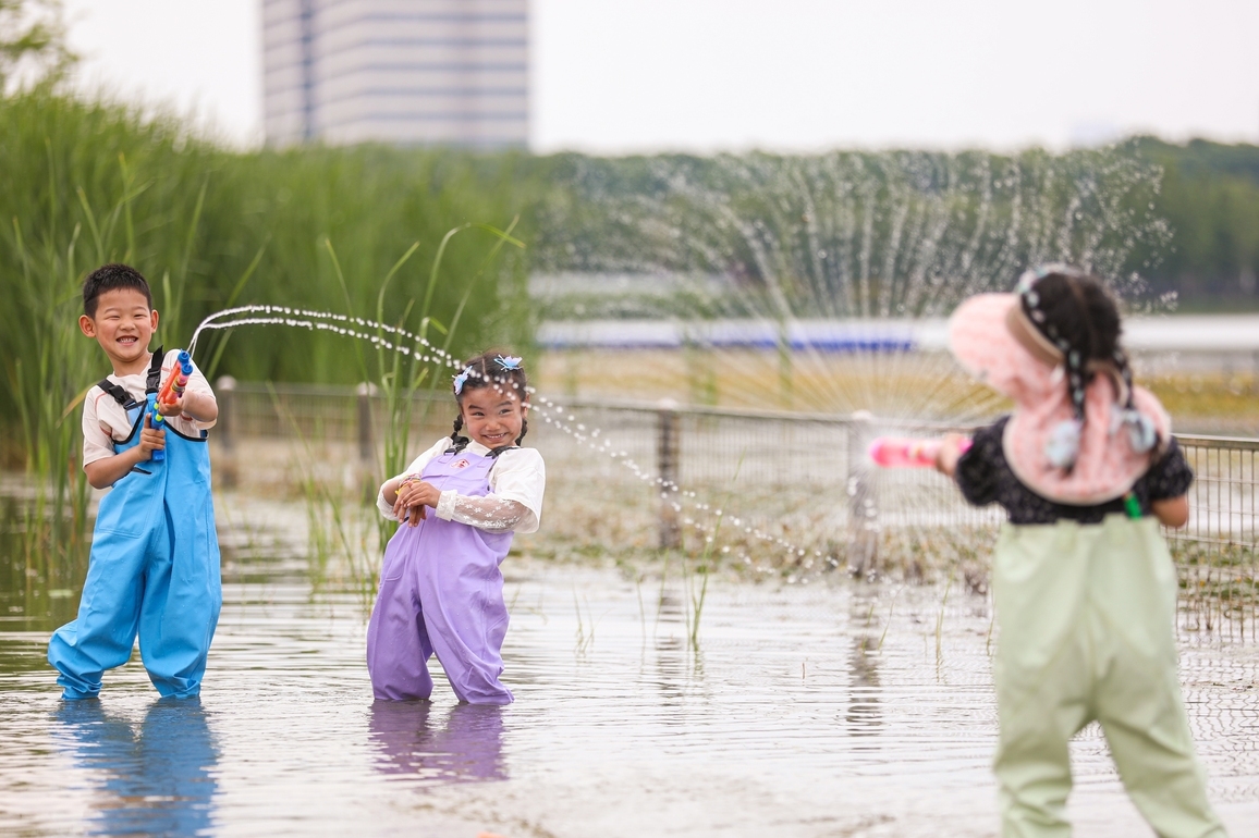 #CHINA-INTERNATIONAL CHILDREN'S DAY-EVENTS (CN)