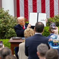 Xinhua Commentary: Trump's "reciprocal tariffs" a manifestation of Washington's modern-day piracy