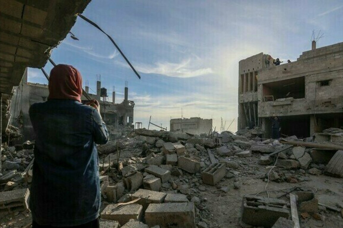 Israel strikes Gaza  IDF