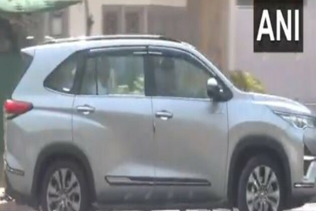 J-K Terror attack: Rahul Gandhi leaves for Srinagar
