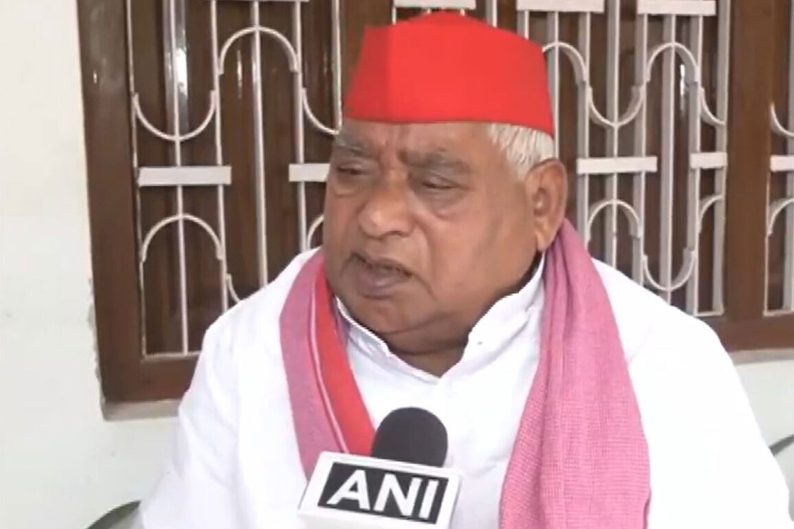 "Smart meter installed by govt will further increase bill up to 100%": SP MP Awadhesh Prasad slams UP electricity price hike