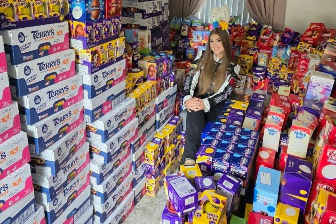 Watch as Belfast's Easter Bunny delivers bundles of eggs to kids in hospital