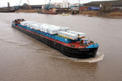 Brash barges forth to cut carbon footprint
