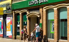 Lloyds CEO steps down and new chair appointed