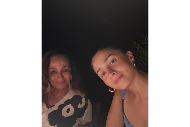 Alia Bhatt turns 33: Soni Razdan pens adorable birthday note for her "baby girl"