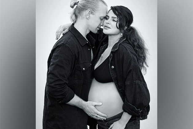 Aashka Goradia, Brent Goble blessed with second child