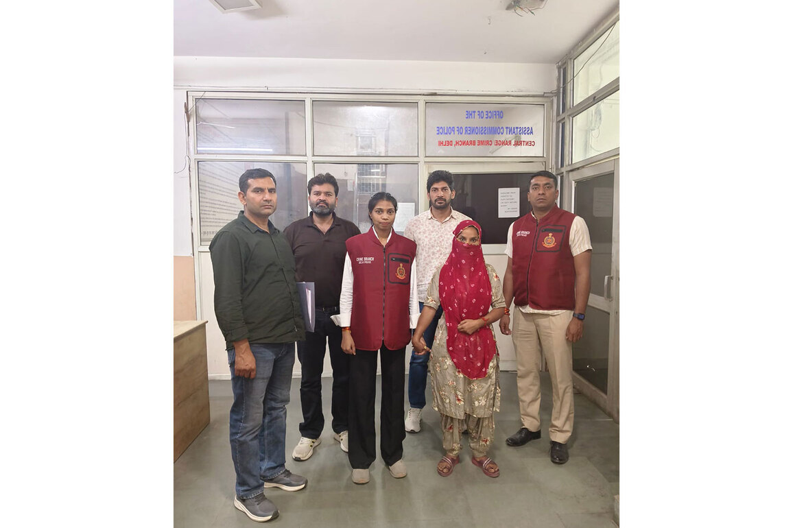 Delhi Police bust 'hospital & temple' scammer: Kingpin Paro arrested