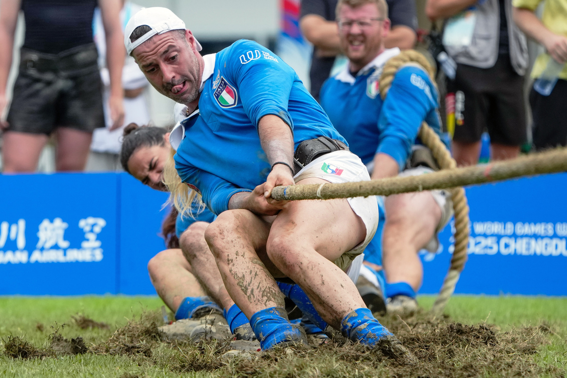 (SP)CHINA-CHENGDU-THE WORLD GAMES 2025-TUG OF WAR-MIXED OUTDOOR 580KG-BRONZE MEDAL MATCH-GER VS ITA (CN)