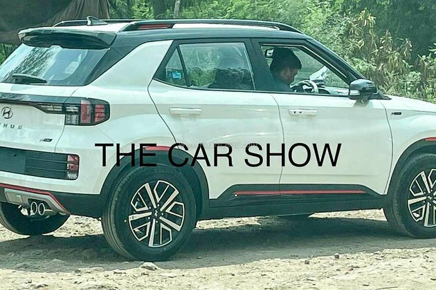 Hyundai Venue N Line White Colour Arrives At Dealer - First Look