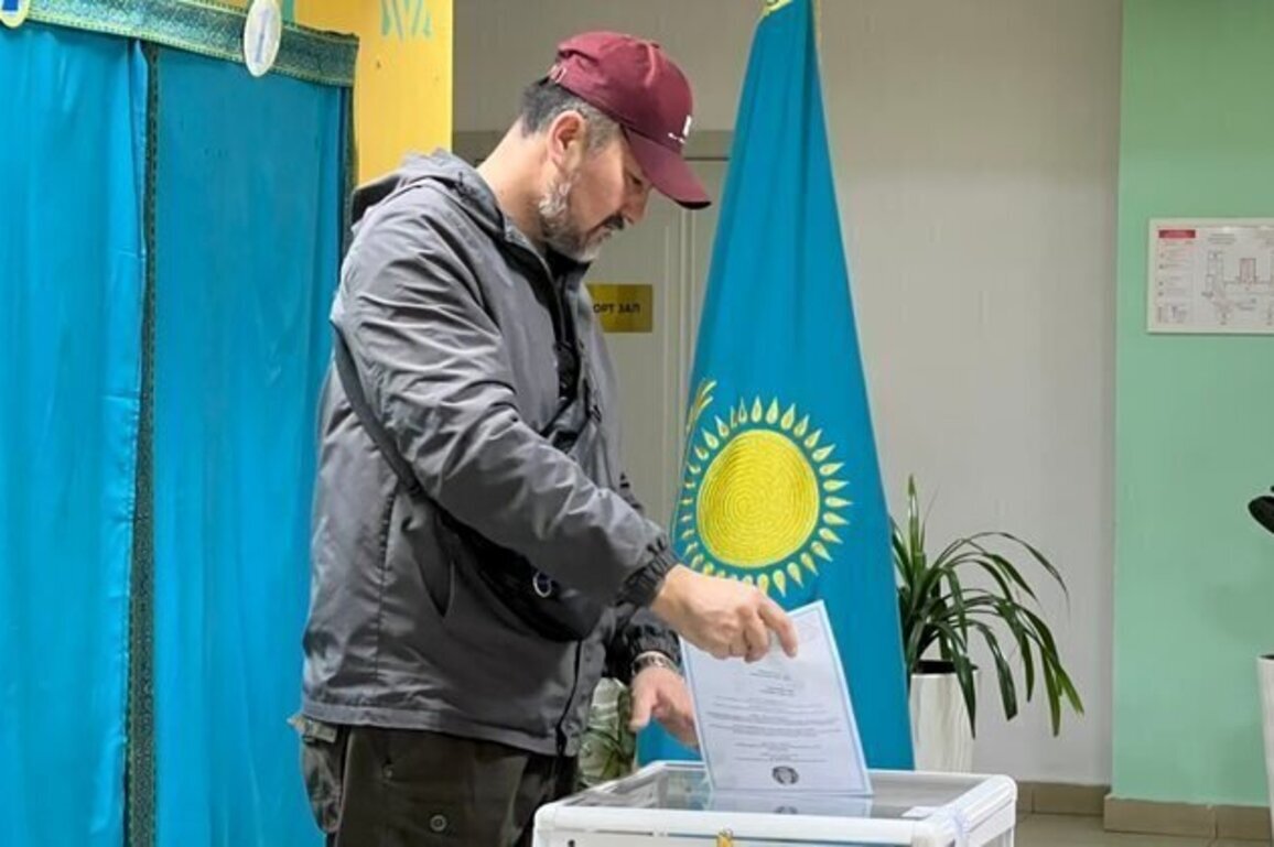 Journalists Detained As Kazakhstan Holds Controversial Referendum 