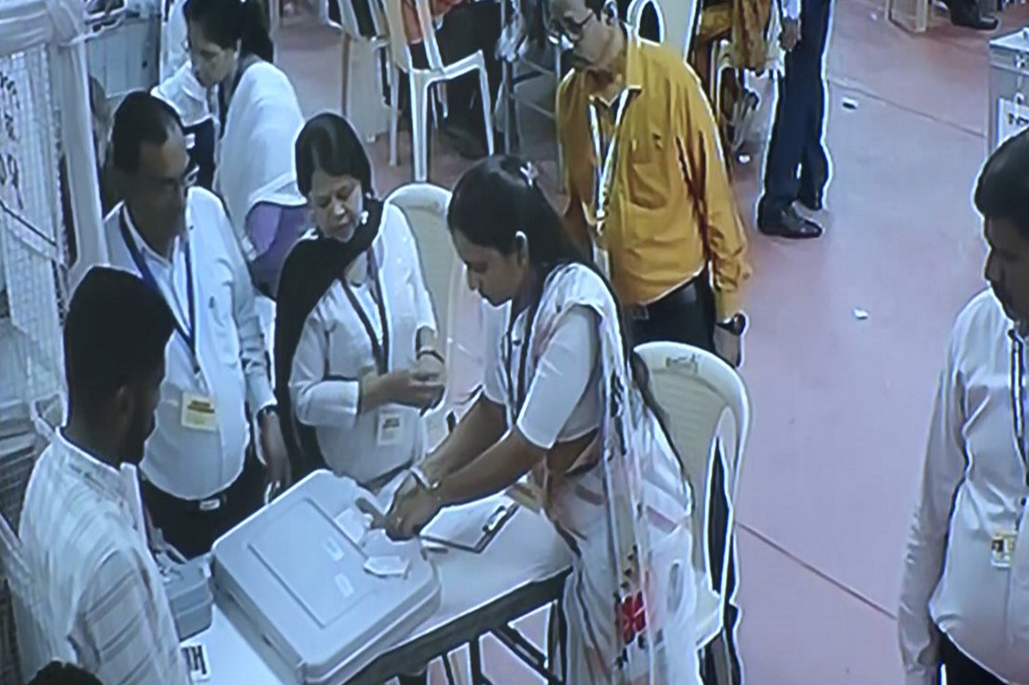 Counting for 227 BMC wards underway in Mumbai