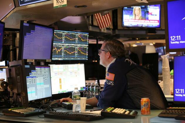 Roundup: Trump's reciprocal tariffs spark global selloff amid recession fears