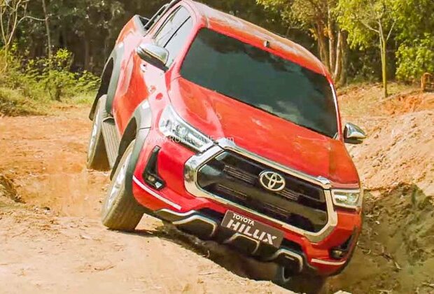 Toyota Hilux Price Cut By Rs 3.59 L - Base Variant From Rs 30.4 L