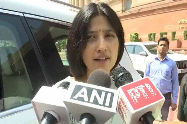"Digging old graves is policy of BJP": SP leader Dimple Yadav on CM Yogi Adityanath's remarks on Akhilesh